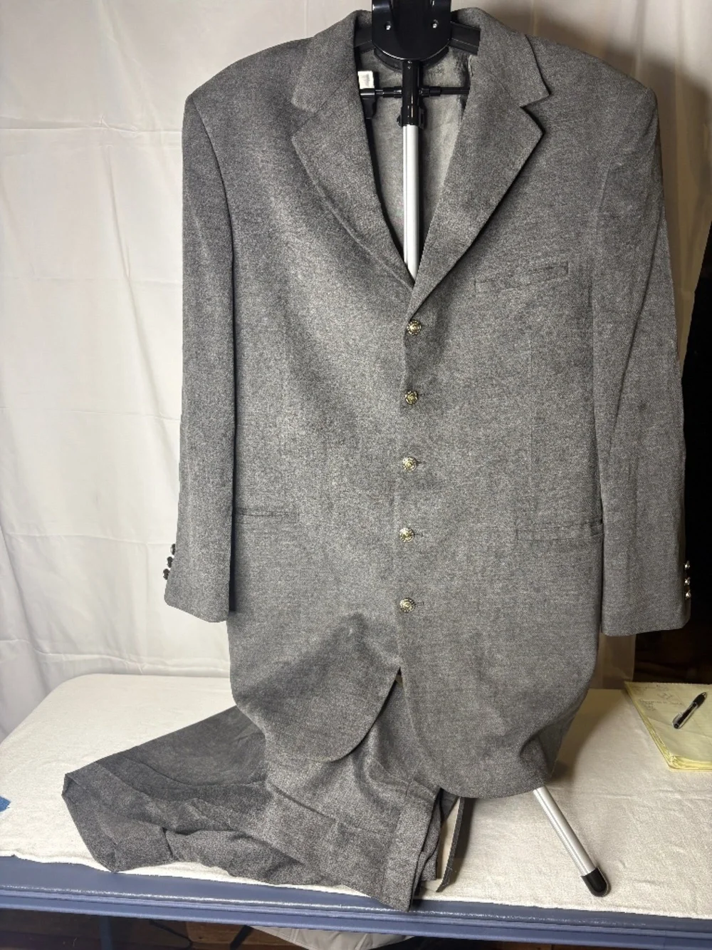 Zacchi Classico Italiana Mens Gray Suit Cashmere Feel USA Versace Like Buttons